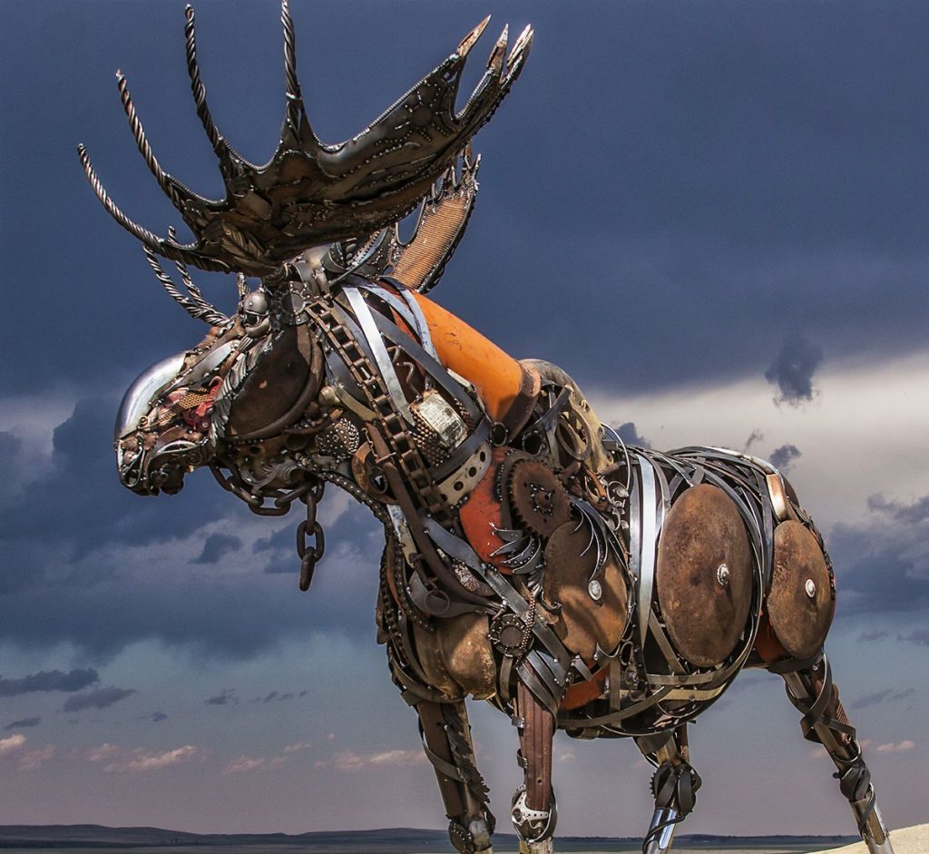 Artist Recycles Old Farm Equipment Into Spectacular Animal Sculptures