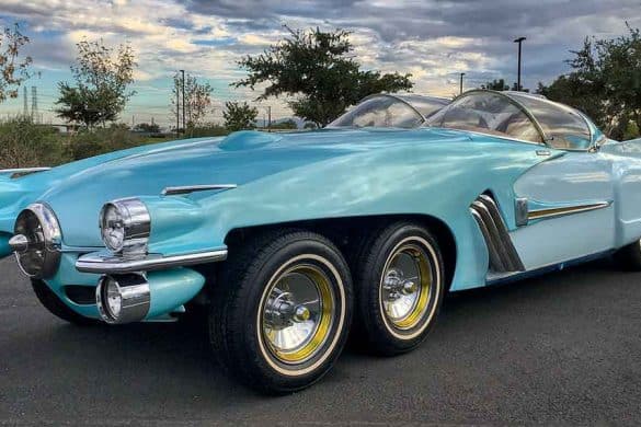 The Stunning XF58 « Ice Princess » Custom – 1950 Studebaker and 1960 Cadillac Mix
