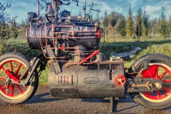 Black Pearl, A Steampunk Style Motorcycle Runs On Compressed Air